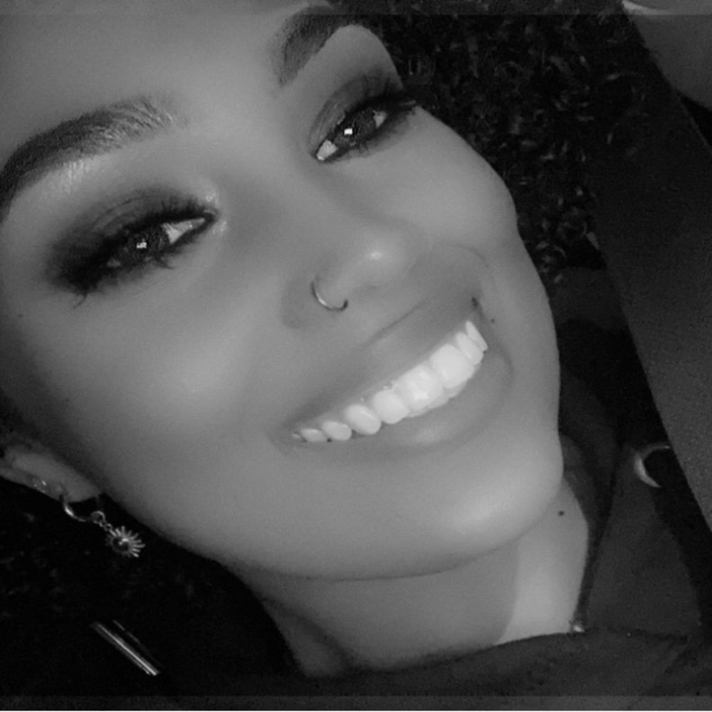Meet your Posher, Ari